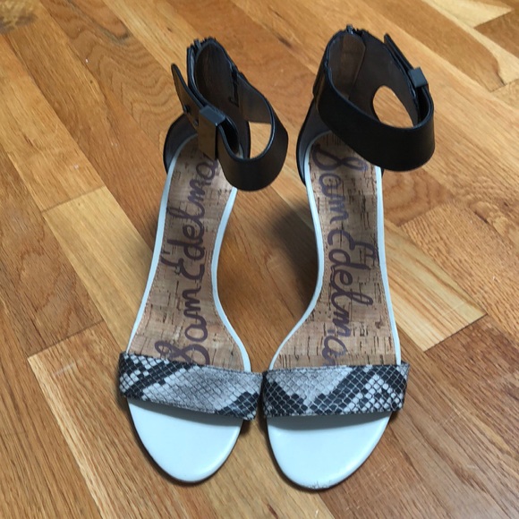 Sam Edelman Black & White Snakeskin Wedge Sandals - Picture 2 of 7